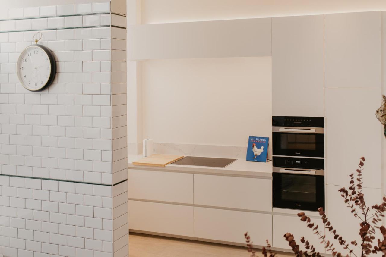 Blue Bird Residence Suite Moriaan Antwerpen Exteriör bild