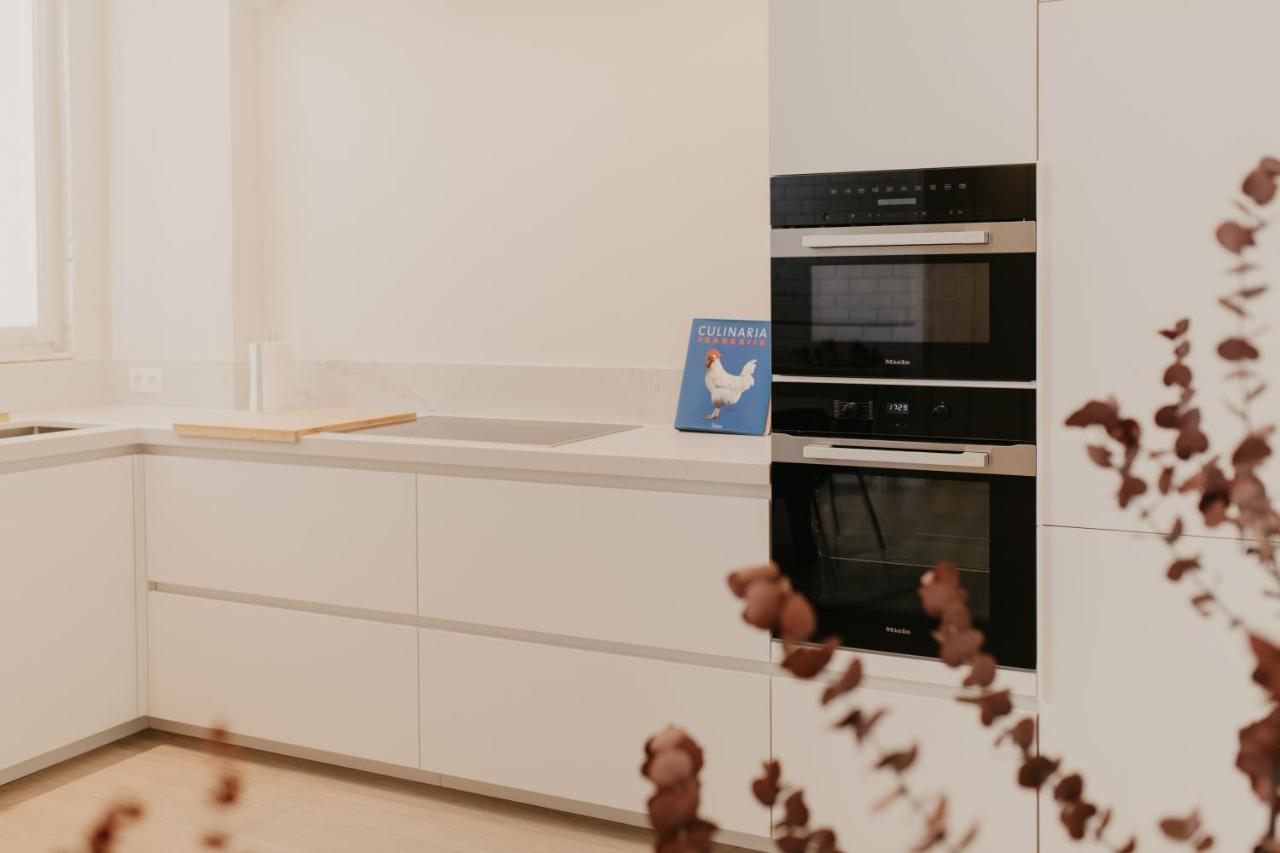 Blue Bird Residence Suite Moriaan Antwerpen Exteriör bild