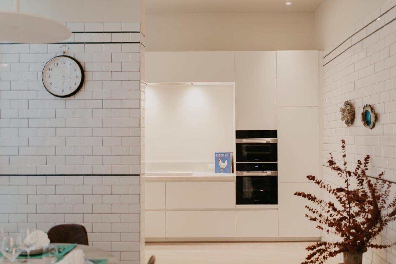 Blue Bird Residence Suite Moriaan Antwerpen Exteriör bild
